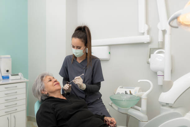 Best Emergency Root Canal Treatment in Cambridge, IL